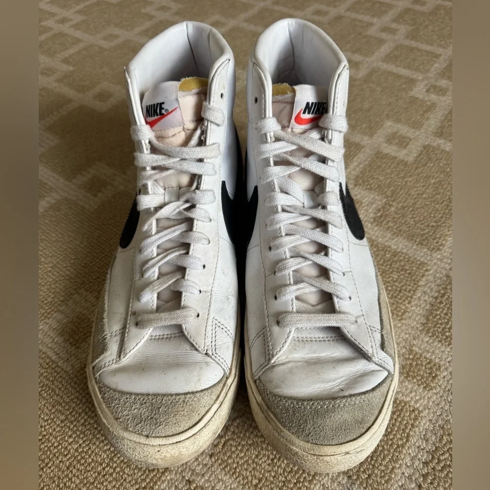 Nike Blazer Mid ’77 Vintage High Top Leather Sneakers Streetwear White 10.5